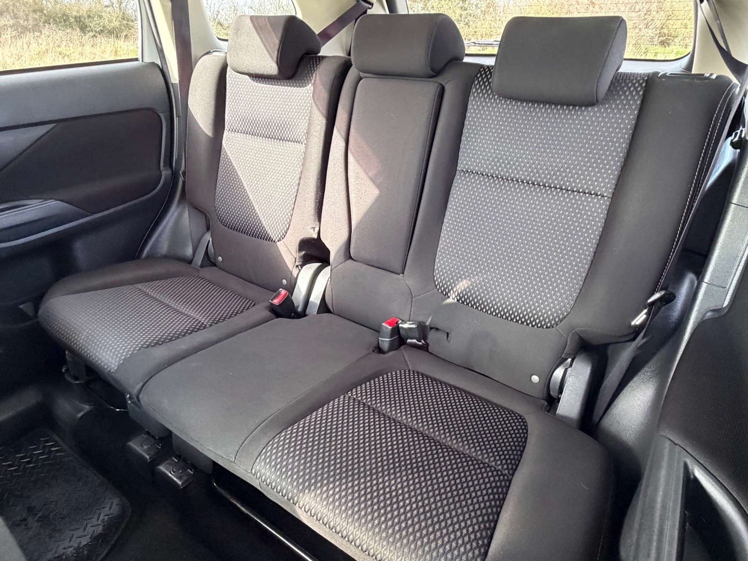 Used Mitsubishi Outlander 2017 for sale - 77641704: Photo 33