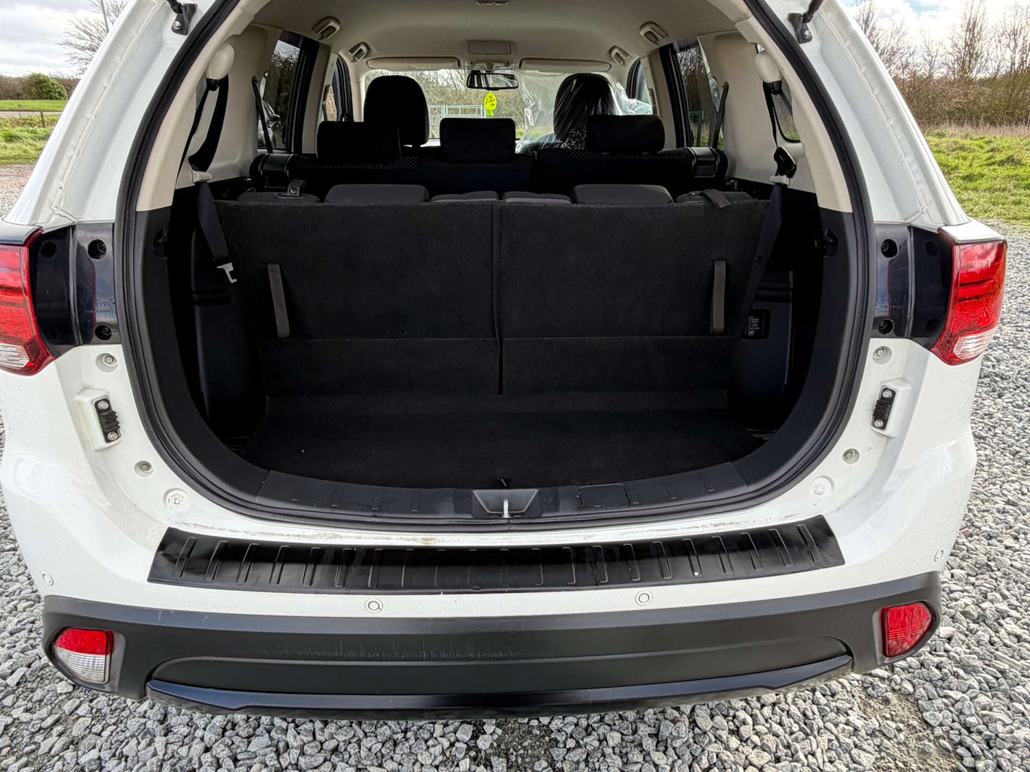 Used Mitsubishi Outlander 2017 for sale - 77641704: Photo 37