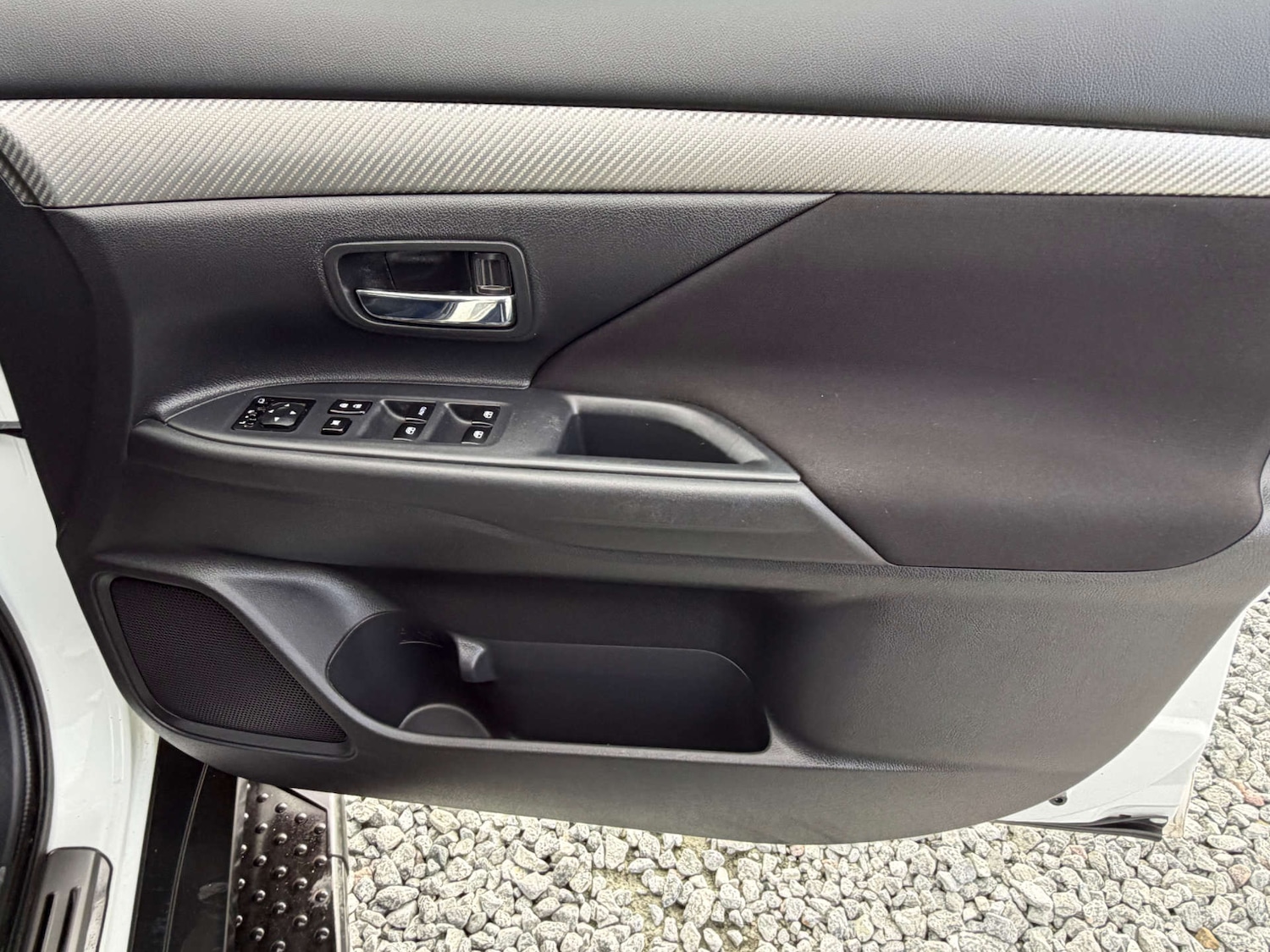 Used Mitsubishi Outlander 2017 for sale - 77641704: Photo 51