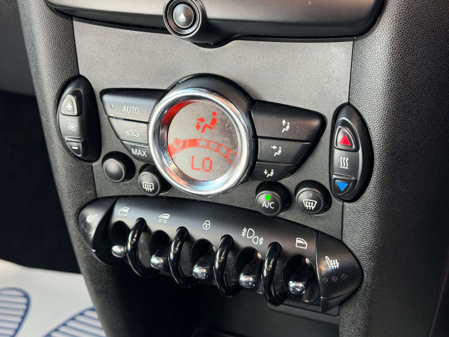 Used MINI Convertible 2014 for sale - 78111277: Photo 36