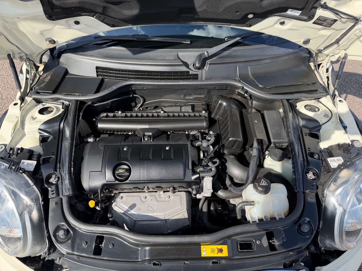 Used MINI Convertible 2014 for sale - 78111277: Photo 44