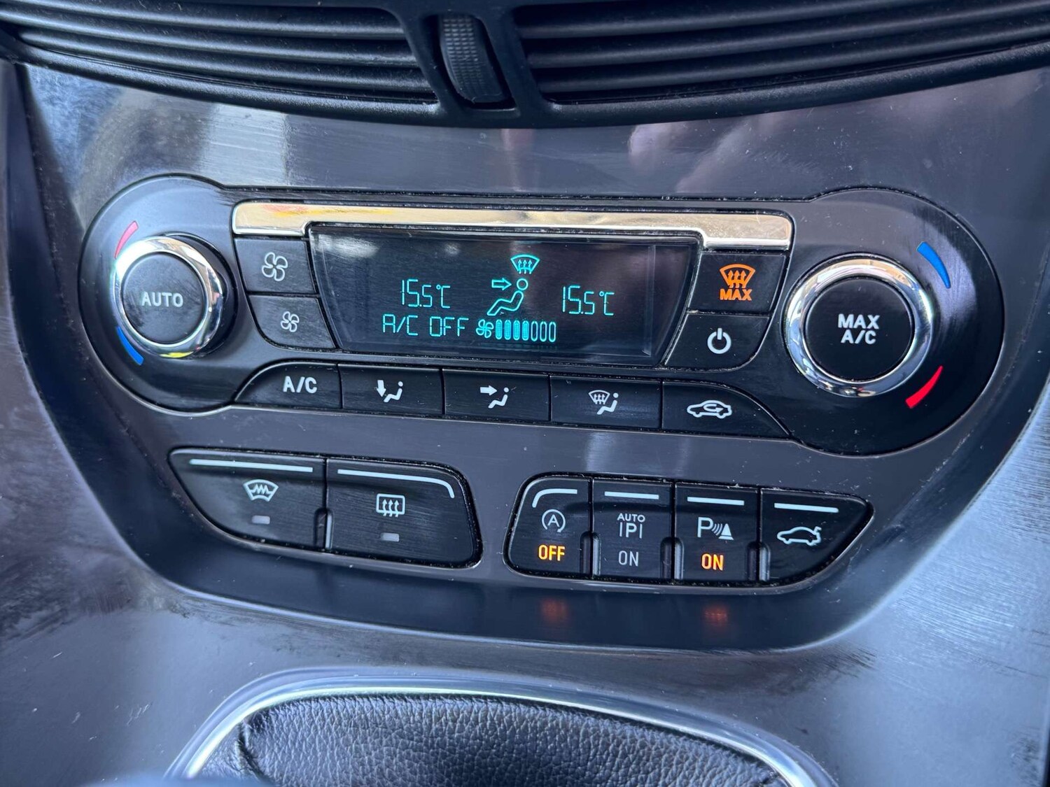 Used Ford Kuga 2014 for sale - 76117727: Photo 55