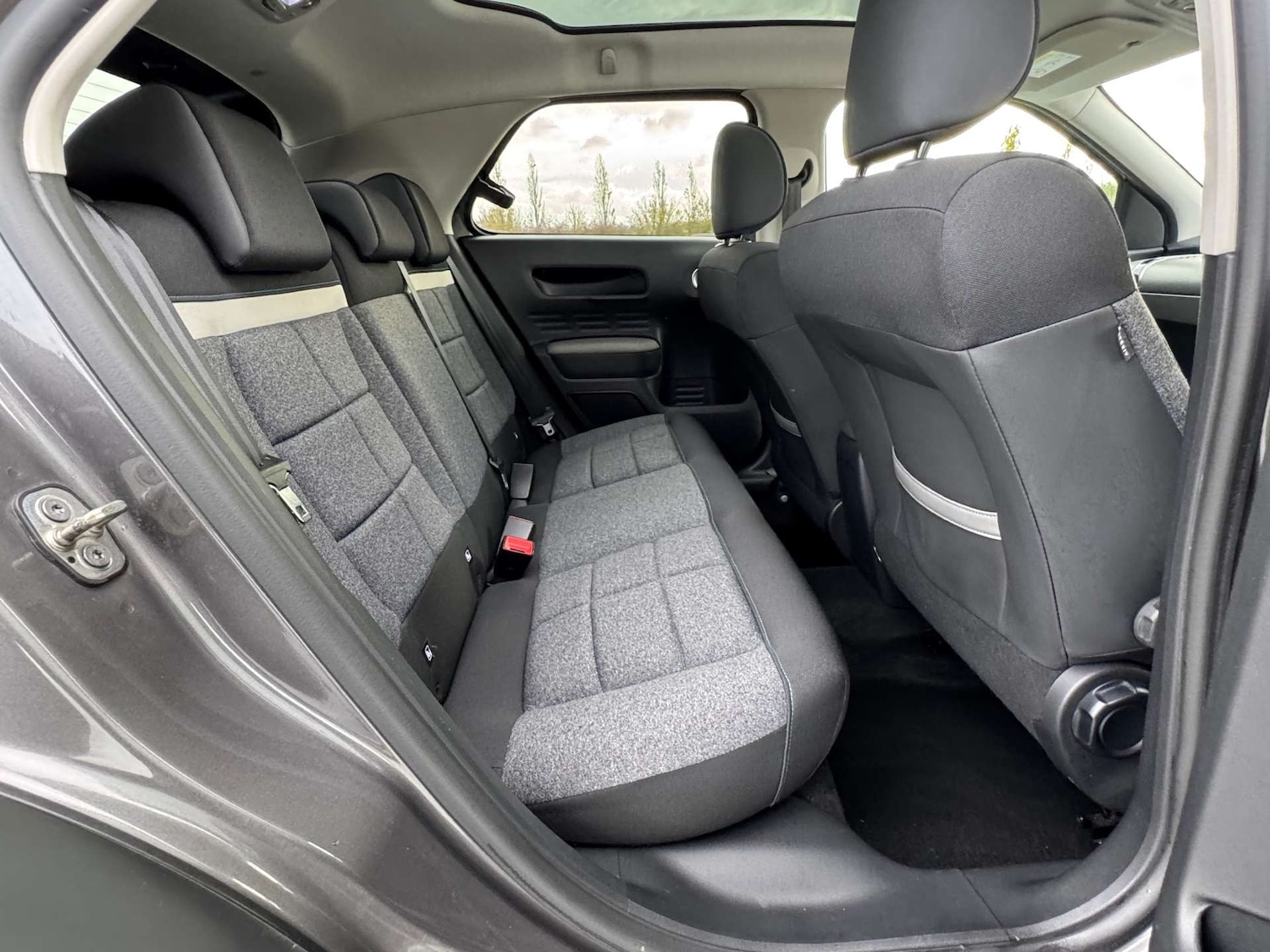 Used Citroen C4 Cactus 2018 for sale - 76412630: Photo 24