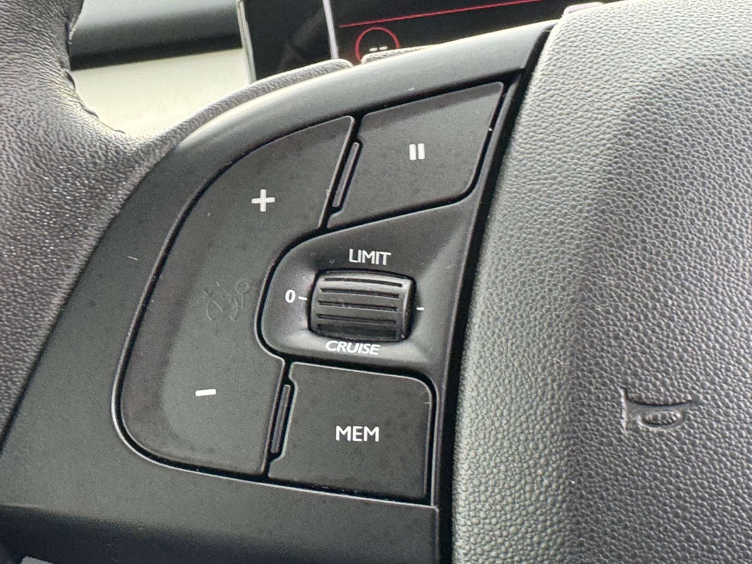 Used Citroen C4 Cactus 2018 for sale - 76412630: Photo 37