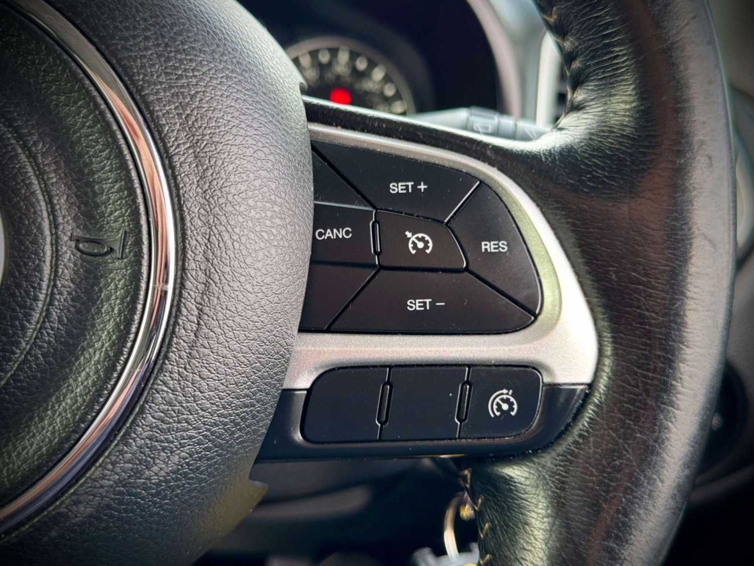 Used Jeep Renegade 2016 for sale - 76117794: Photo 31