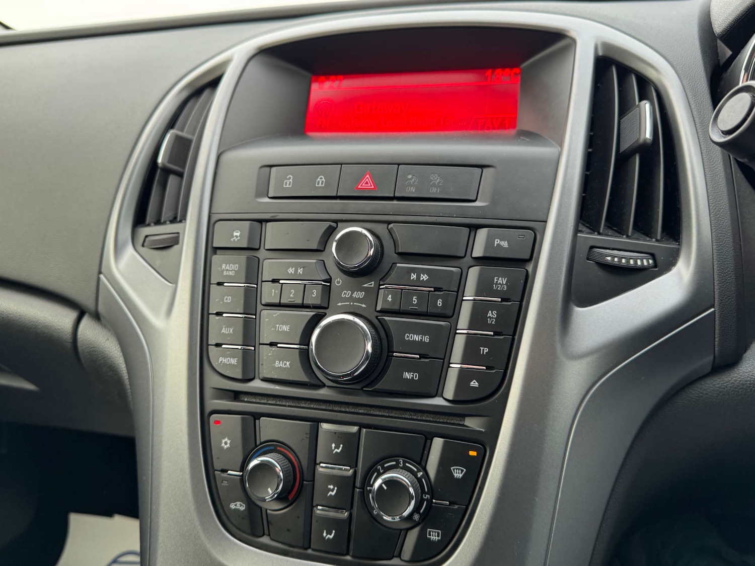 Used Vauxhall Astra 2012 for sale - 76600781: Photo 22