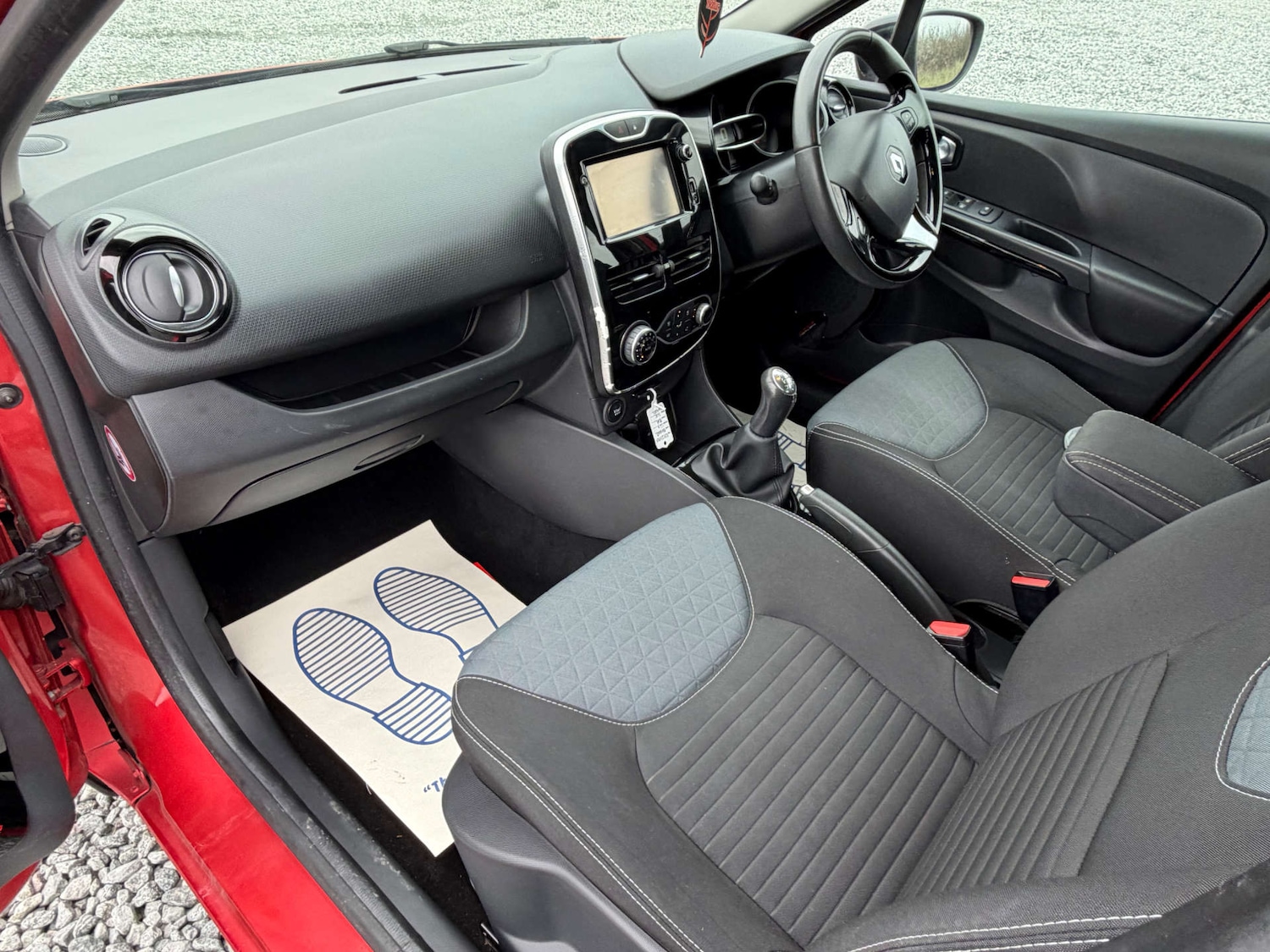 Used Renault Clio 2015 for sale - 77641637: Photo 19