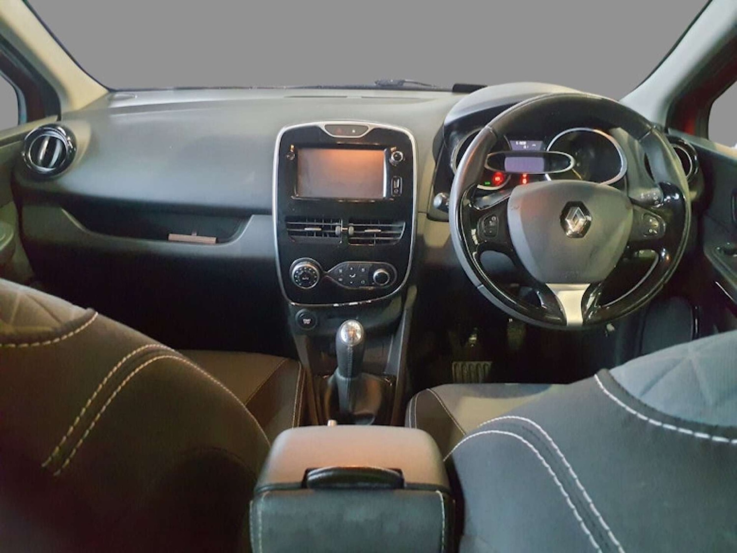 Used Renault Clio 2015 for sale - 77641637: Photo 7