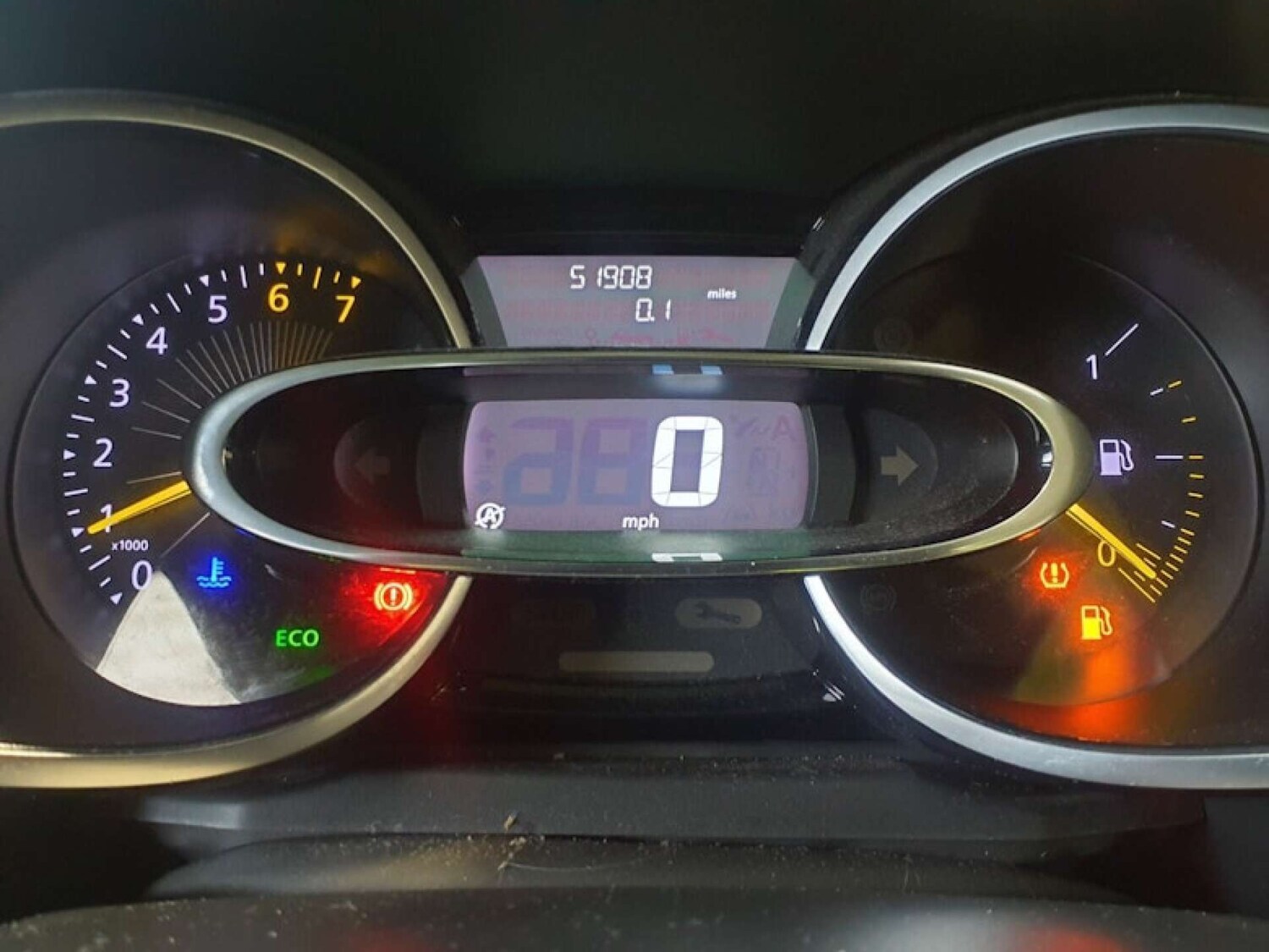 Used Renault Clio 2015 for sale - 77641637: Photo 9