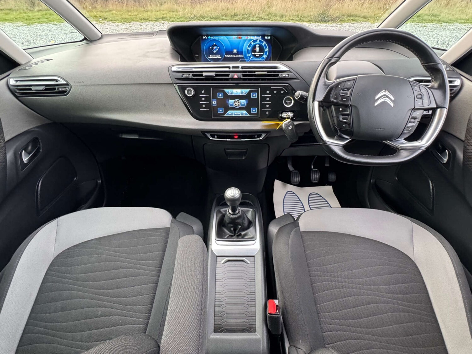 Used Citroen C4 Picasso 2016 for sale - 76600573: Photo 14