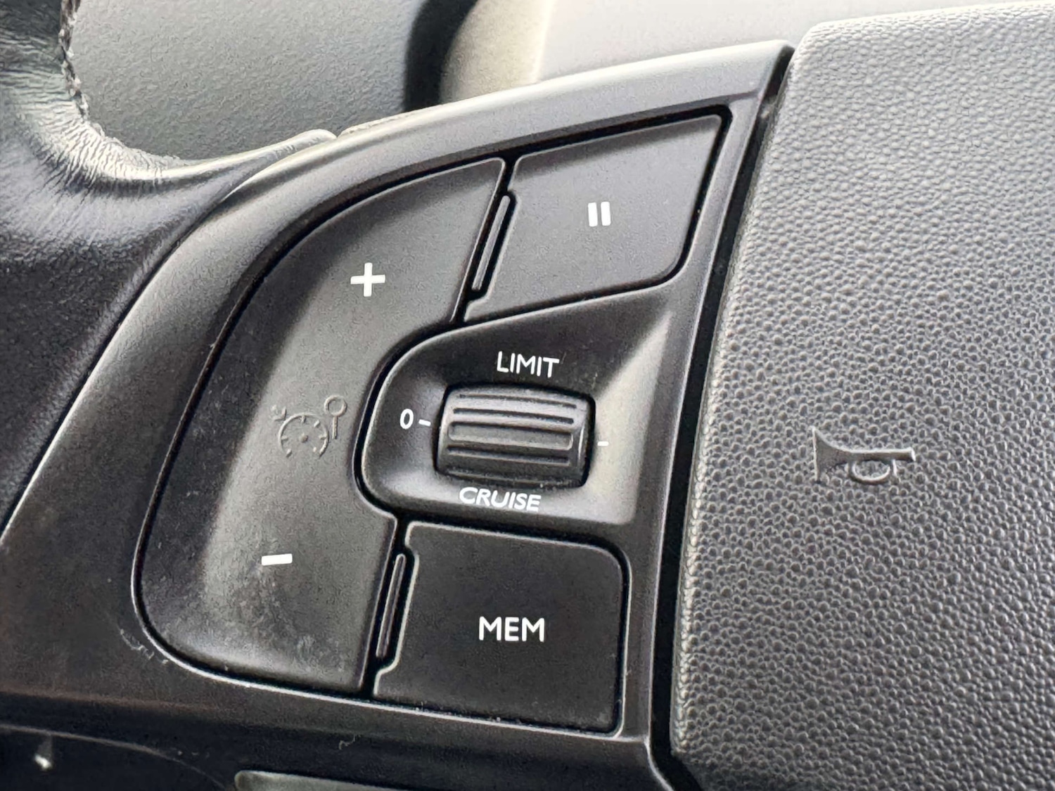 Used Citroen C4 Picasso 2016 for sale - 76600573: Photo 28