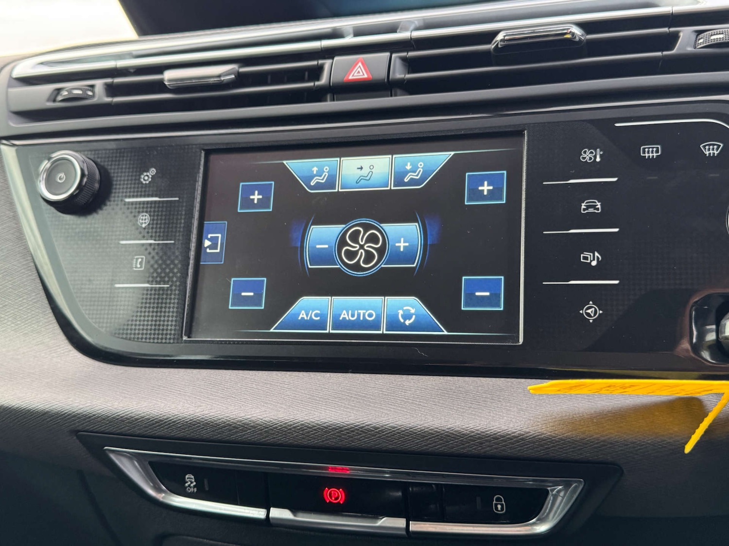 Used Citroen C4 Picasso 2016 for sale - 76600573: Photo 30