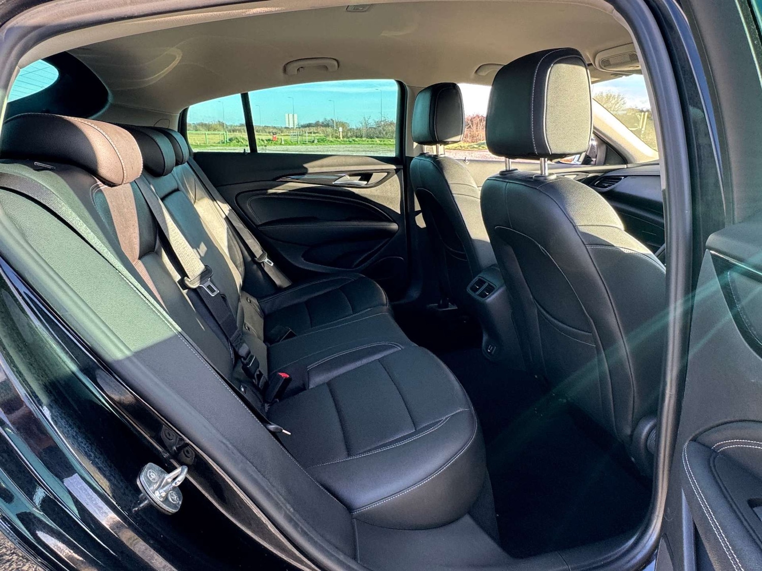 Used Vauxhall Insignia 2018 for sale - 77641696: Photo 24