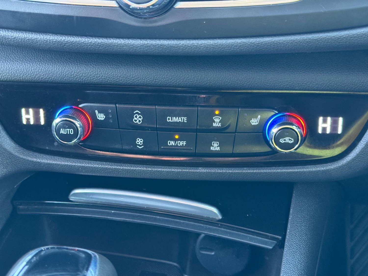 Used Vauxhall Insignia 2018 for sale - 77641696: Photo 30