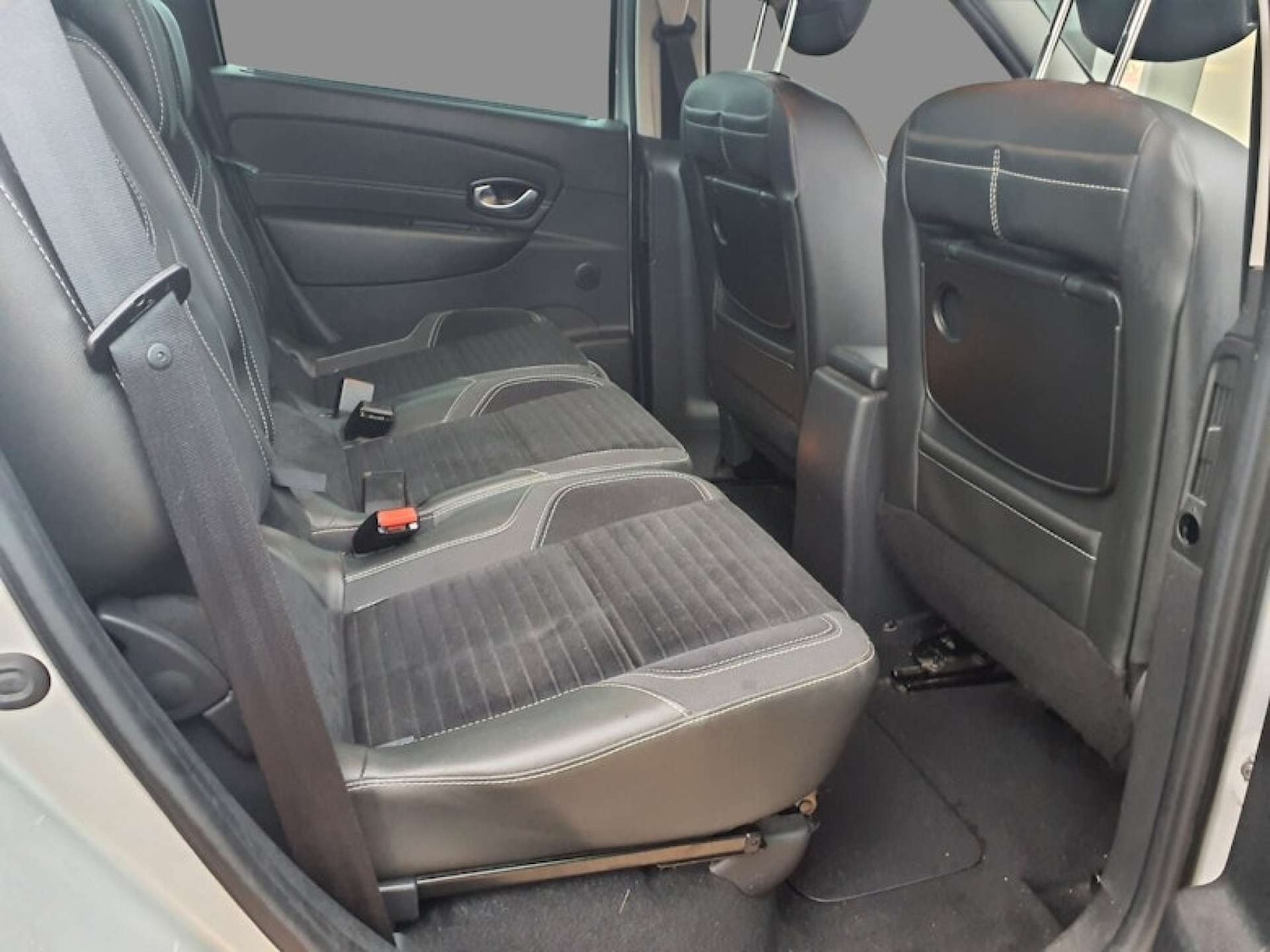 Used Renault Scenic 2015 for sale - 76581901: Photo 6