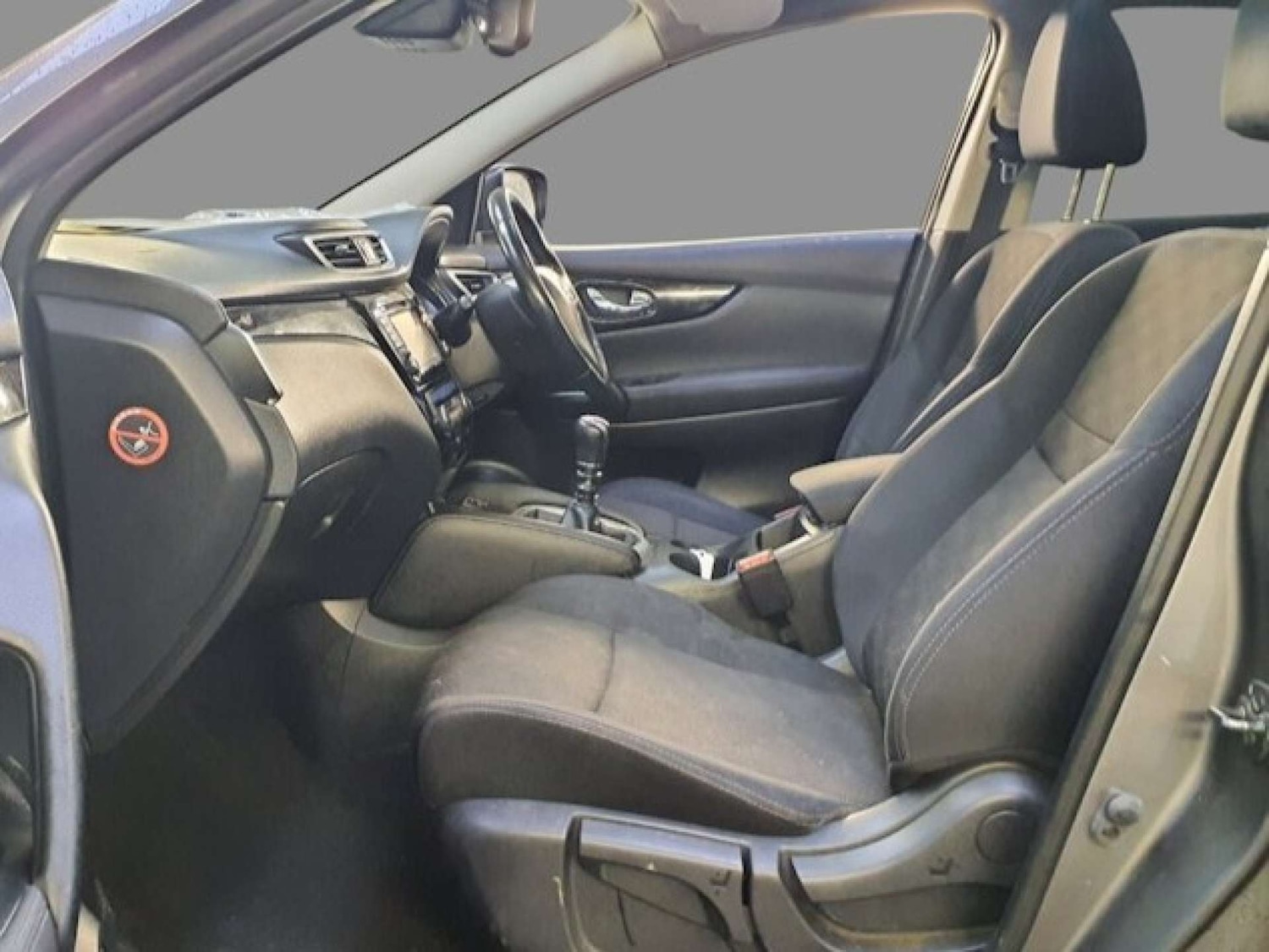 Used Nissan Qashqai 2015 for sale - 76642997: Photo 5