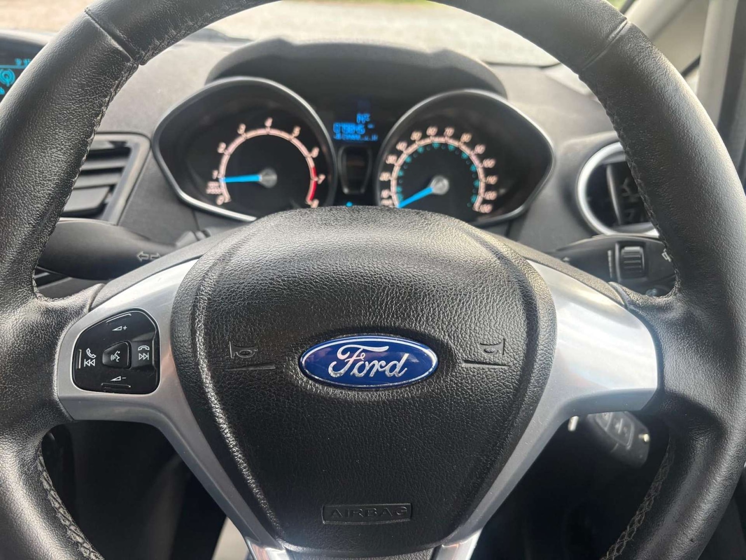 Used Ford Fiesta 2013 for sale - 76541314: Photo 16
