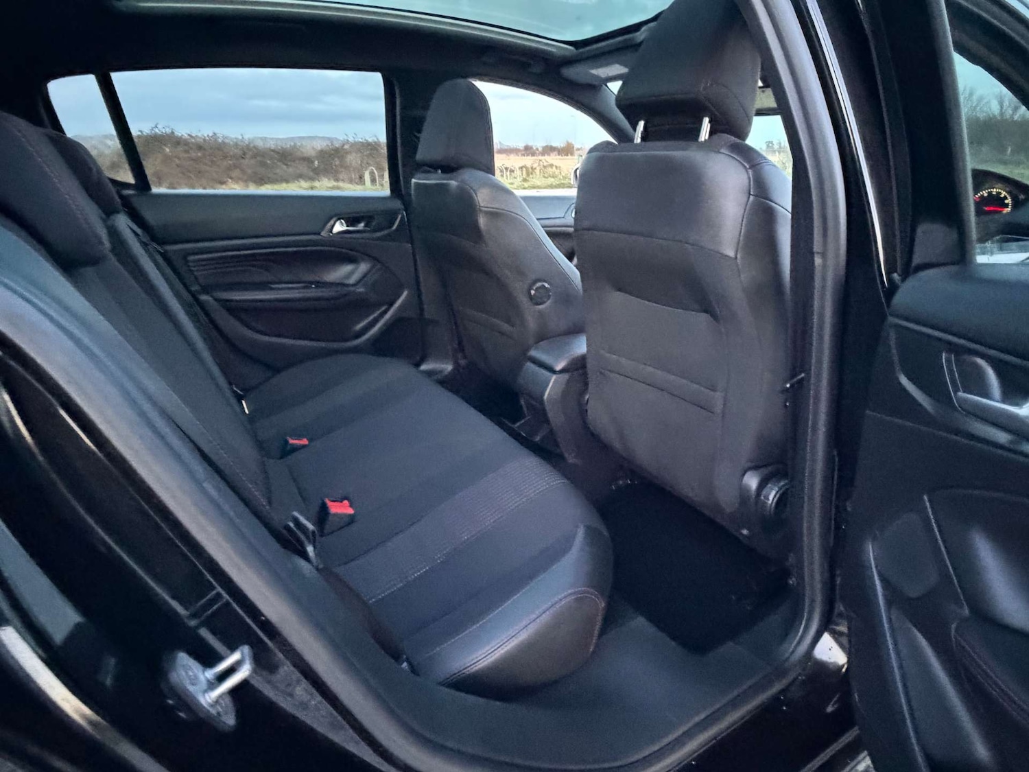 Used Peugeot 308 2018 for sale - 77641694: Photo 20