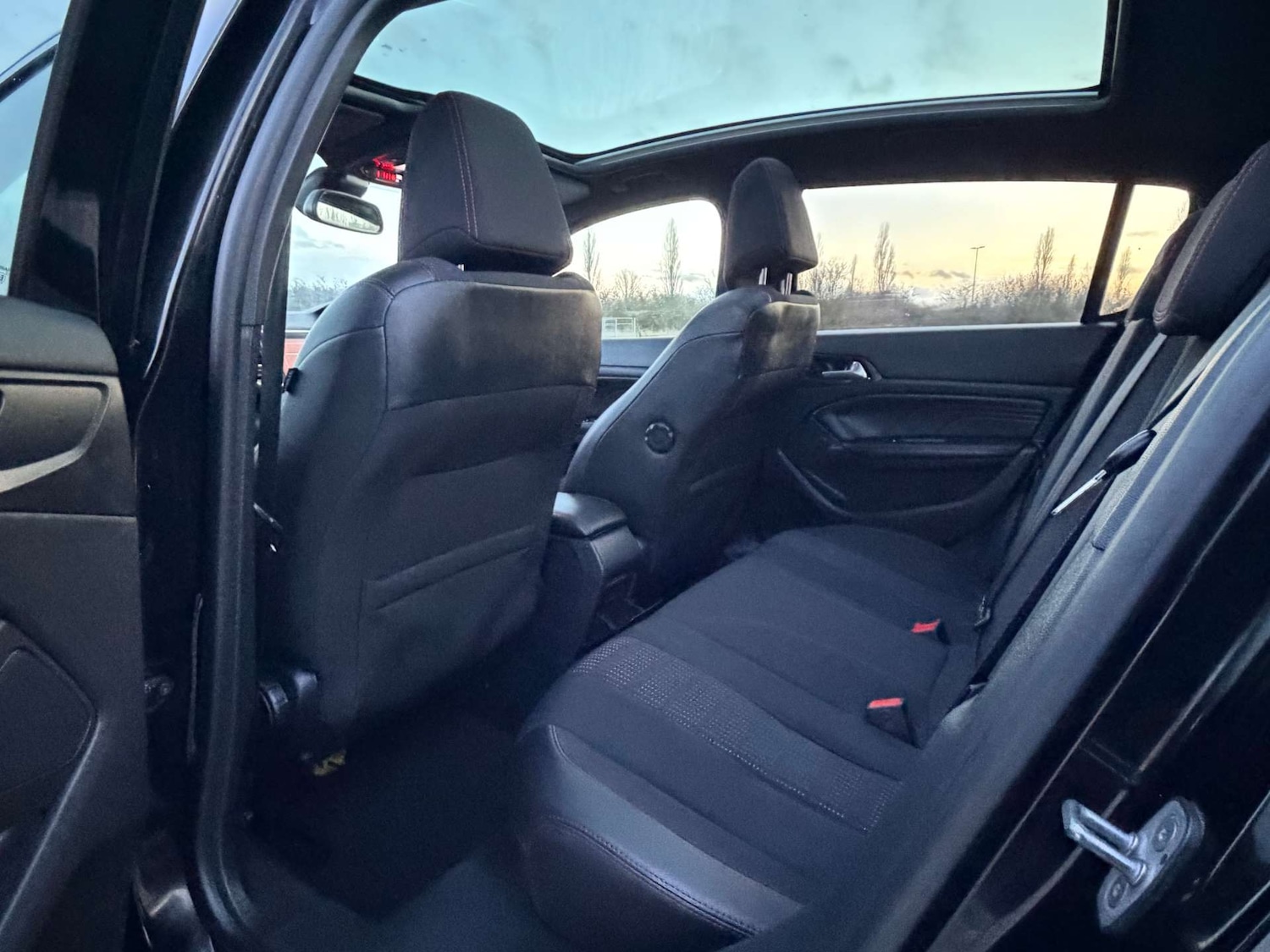 Used Peugeot 308 2018 for sale - 77641694: Photo 24