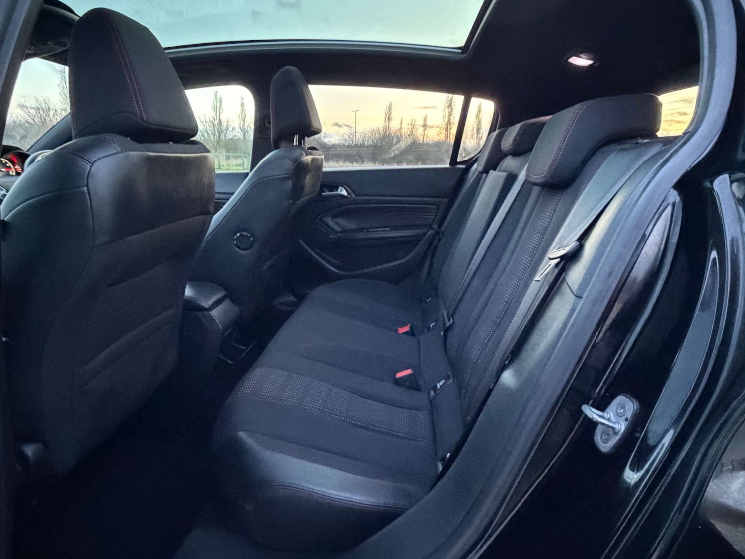 Used Peugeot 308 2018 for sale - 77641694: Photo 25