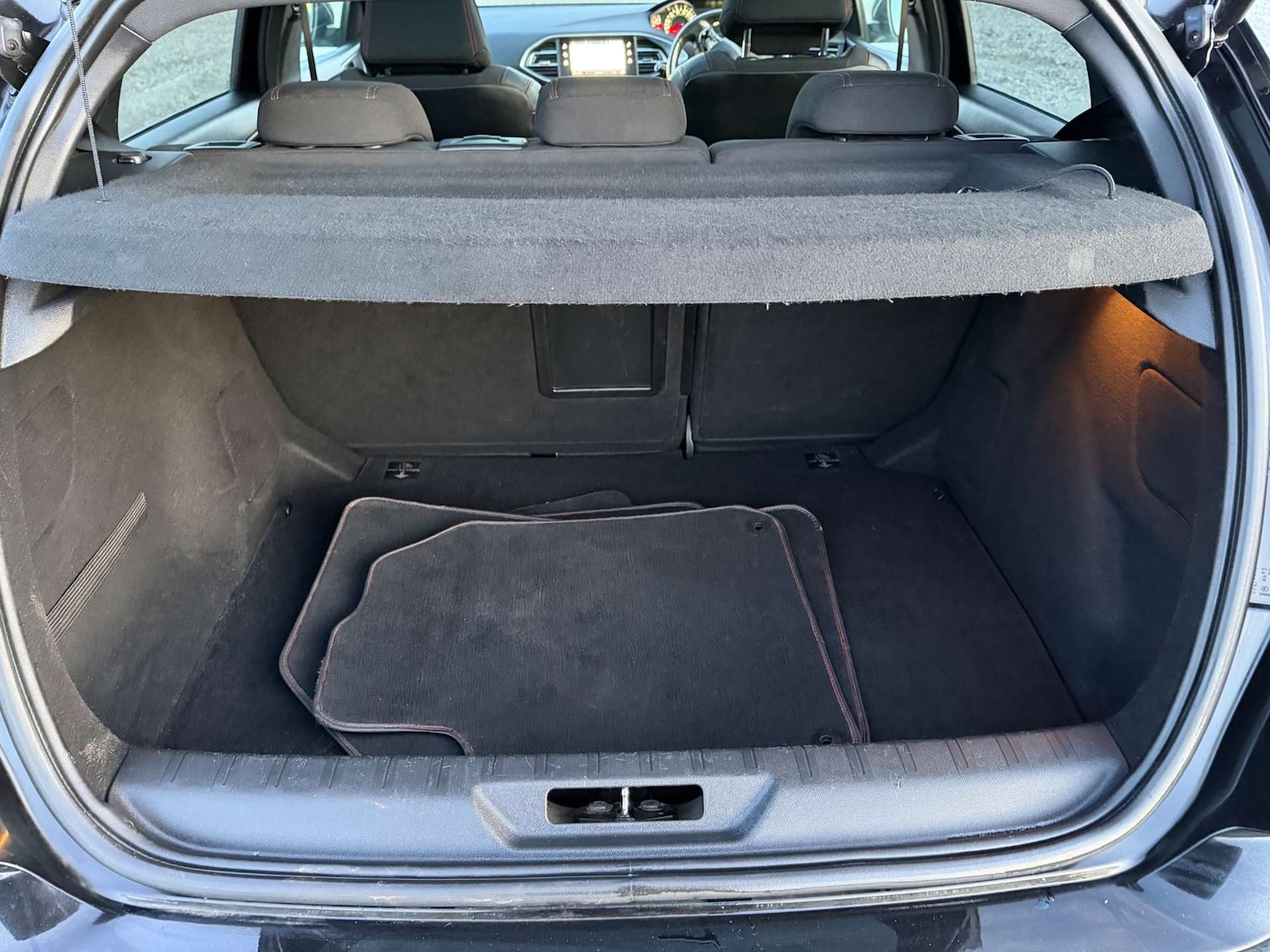 Used Peugeot 308 2018 for sale - 77641694: Photo 27