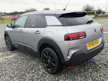 Used Citroen C4 Cactus 2018 for sale - 77641700: Photo