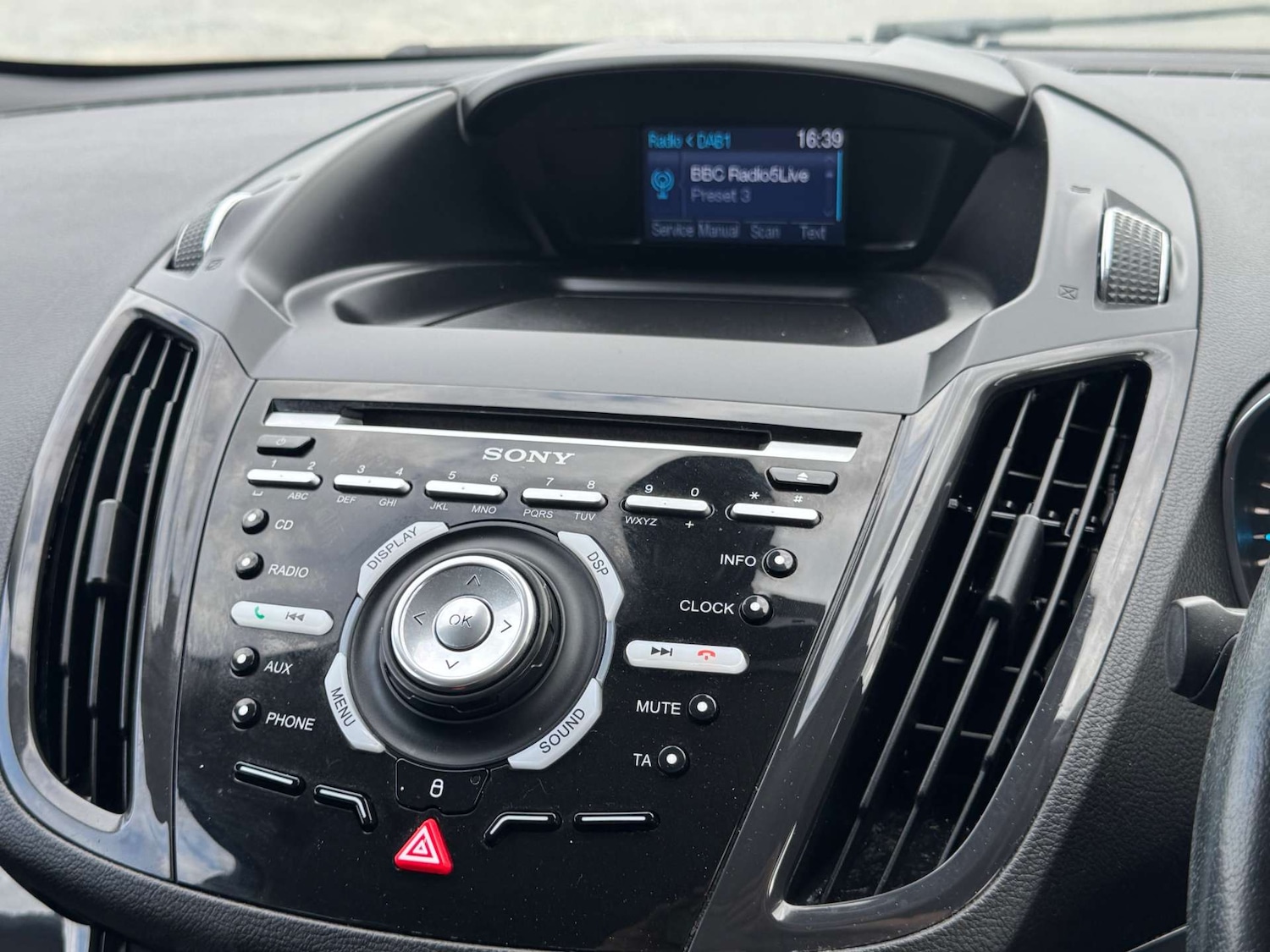 Used Ford Kuga 2013 for sale - 76117745: Photo 30