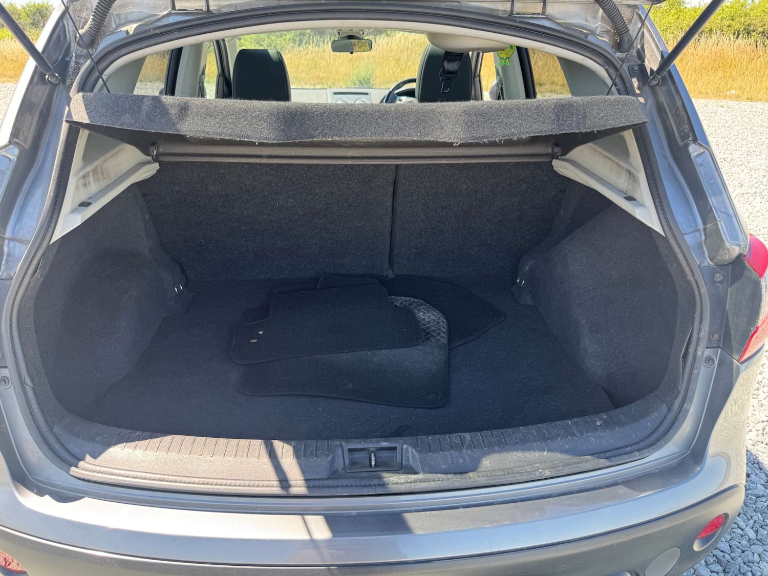 Used Nissan Qashqai 2013 for sale - 76117732: Photo 25