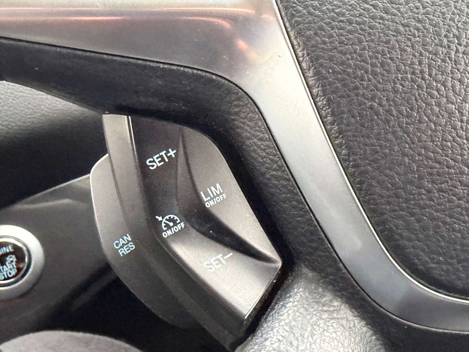 Used Ford Kuga 2016 for sale - 78094532: Photo 41