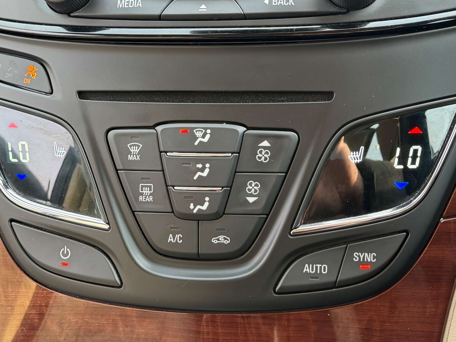 Used Vauxhall Insignia 2016 for sale - 77641701: Photo 32