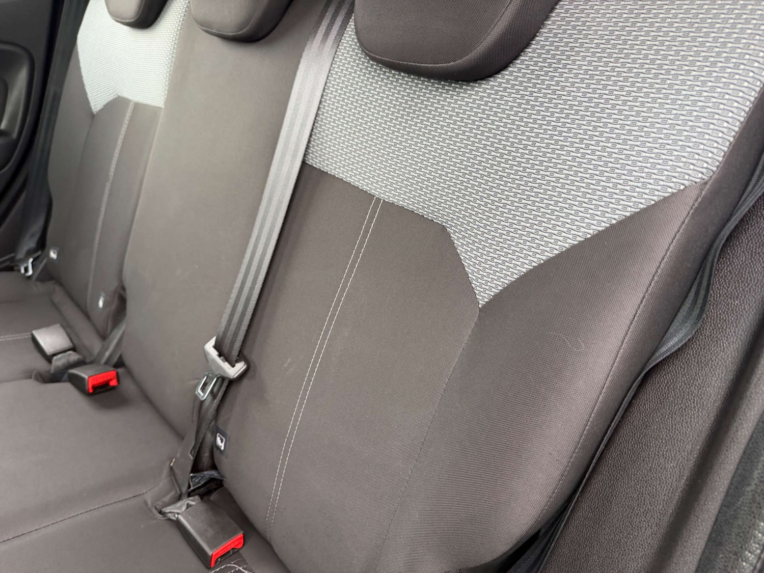 Used Ford Ecosport 2017 for sale - 77641673: Photo 27