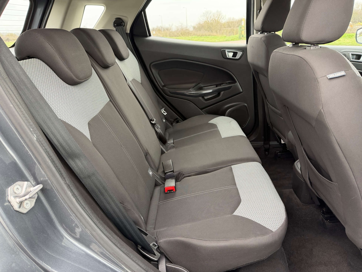 Used Ford Ecosport 2017 for sale - 77641673: Photo 37