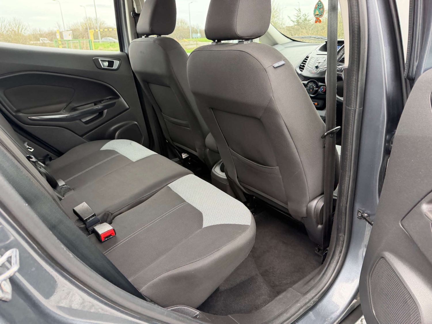 Used Ford Ecosport 2017 for sale - 77641673: Photo 38