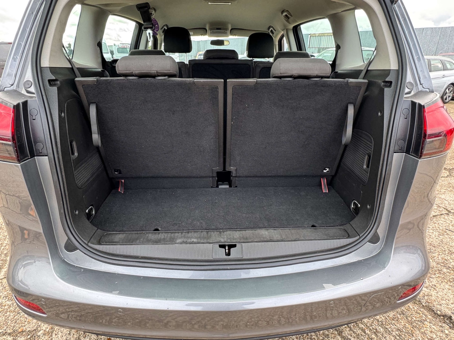 Used Vauxhall Zafira 2017 for sale - 76560179: Photo 26