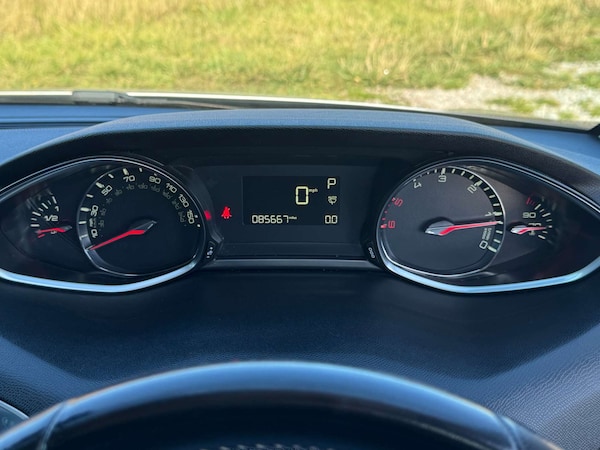 Used Peugeot 308 2016 for sale - 76331502: Photo 34