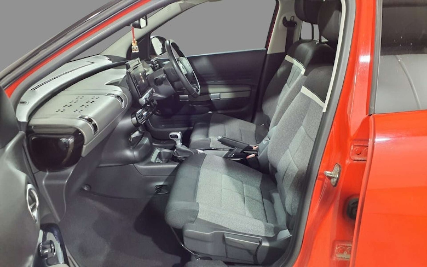 Used Citroen C4 Cactus 2018 for sale - 76343793: Photo 6