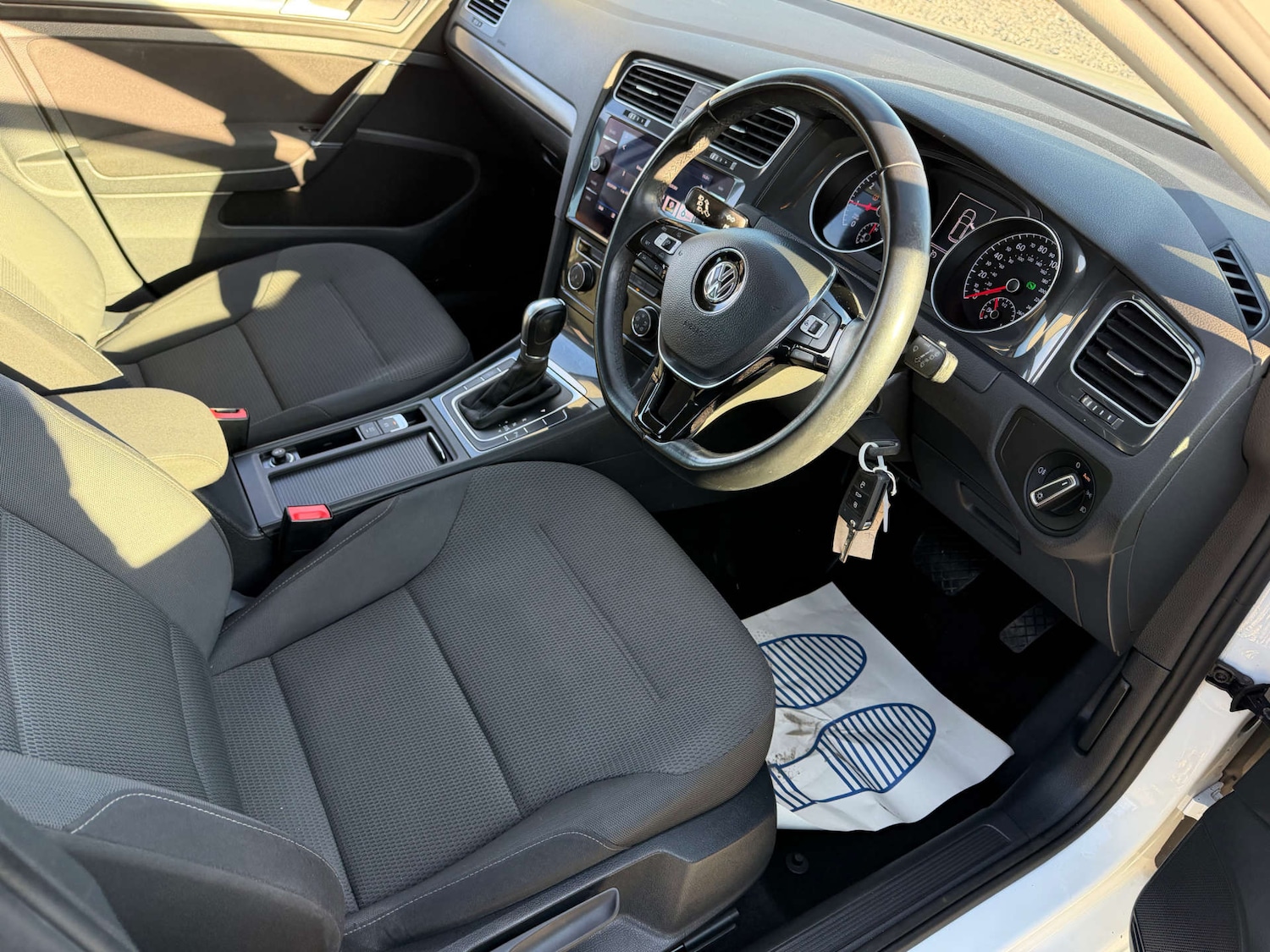 Used Volkswagen Golf 2017 for sale - 77655540: Photo 12