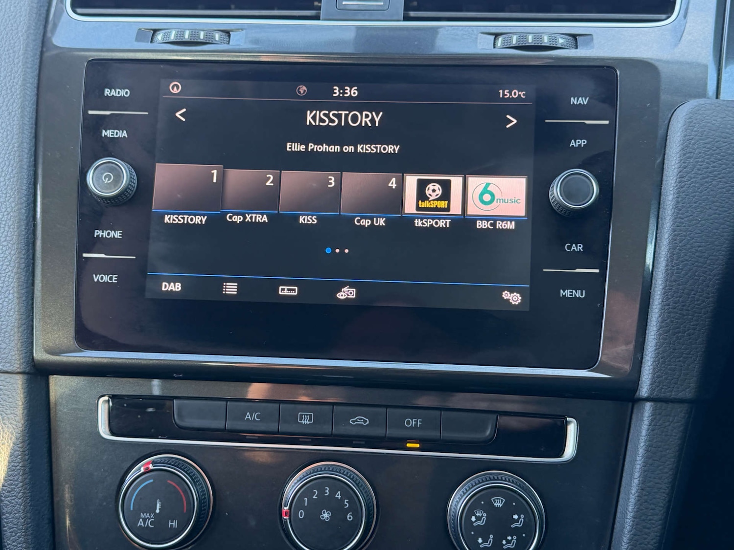 Used Volkswagen Golf 2017 for sale - 77655540: Photo 35