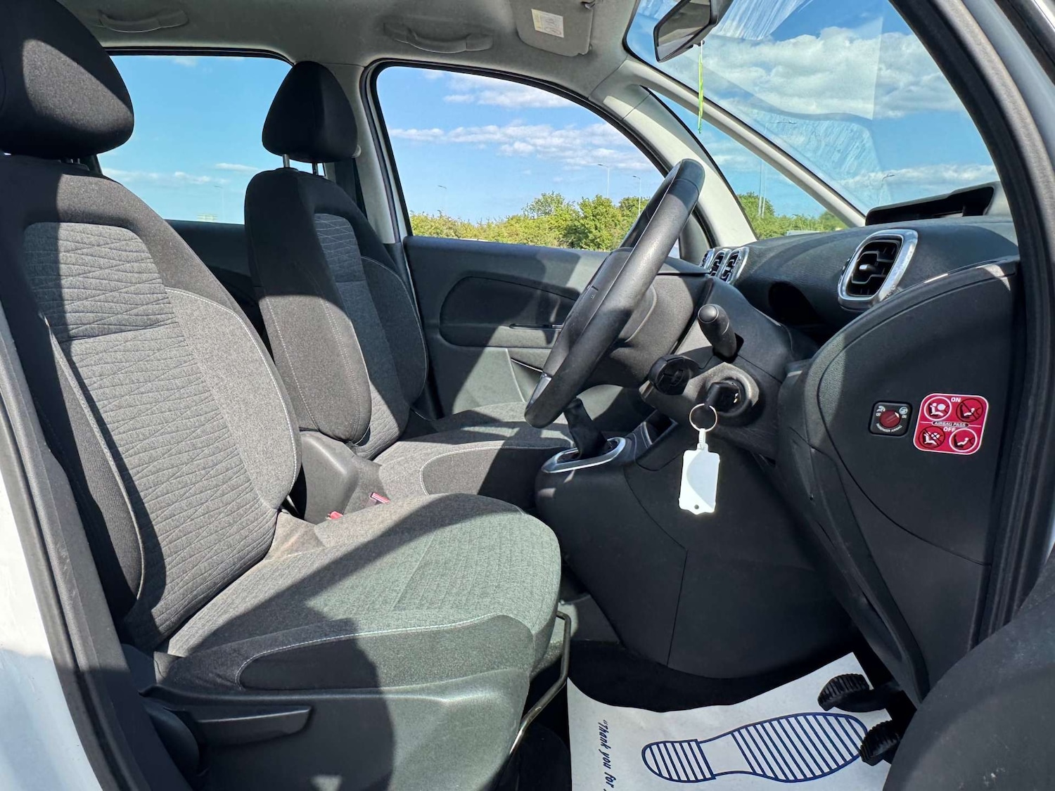 Used Citroen C3 Picasso 2016 for sale - 76117748: Photo 13