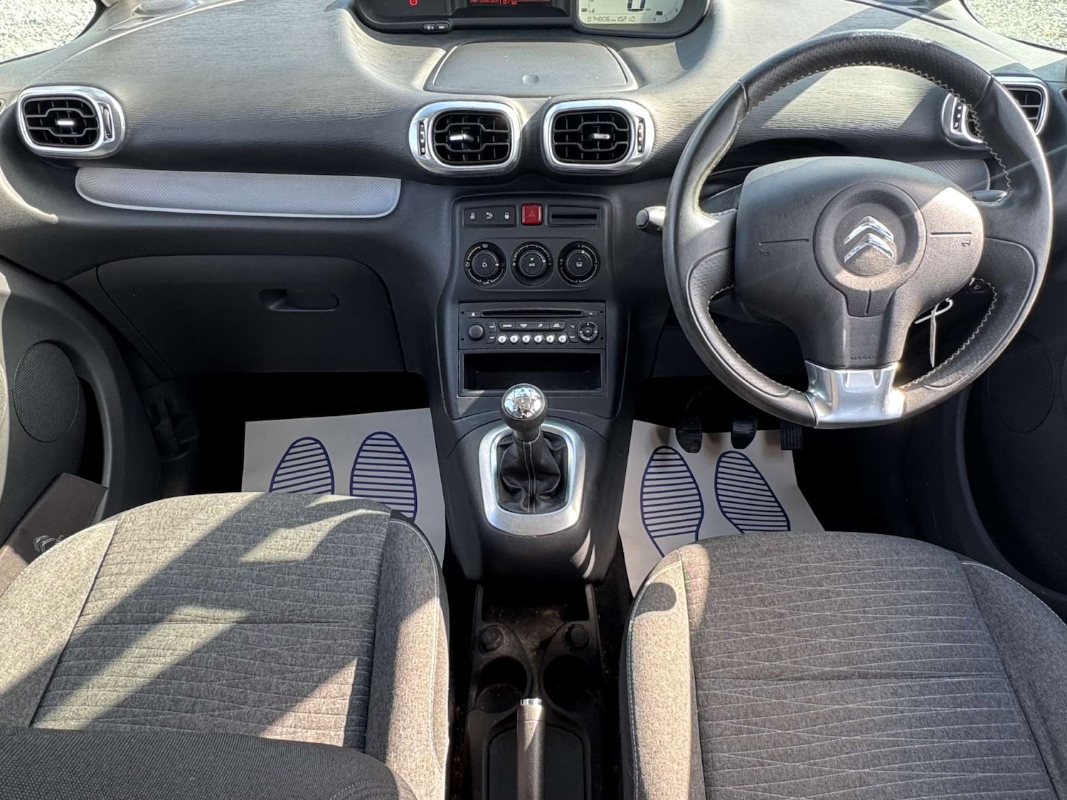 Used Citroen C3 Picasso 2016 for sale - 76117748: Photo 15