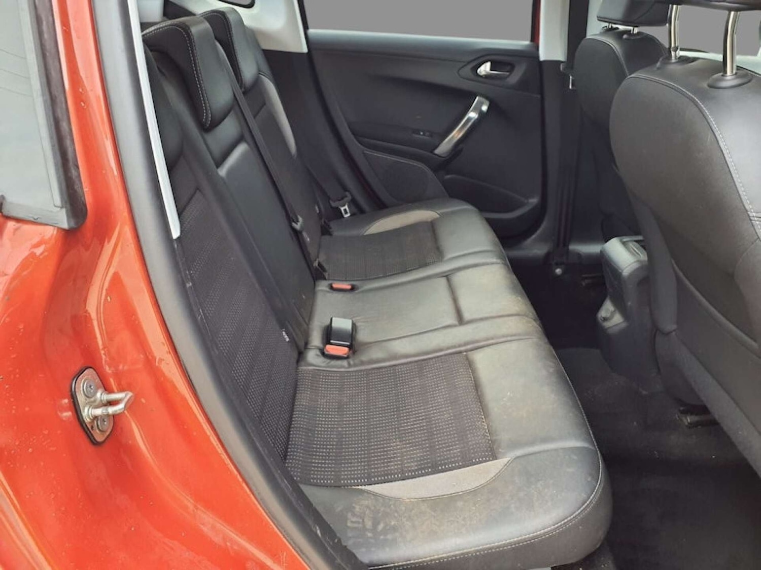 Used Peugeot 2008 2016 for sale - 76162635: Photo 5