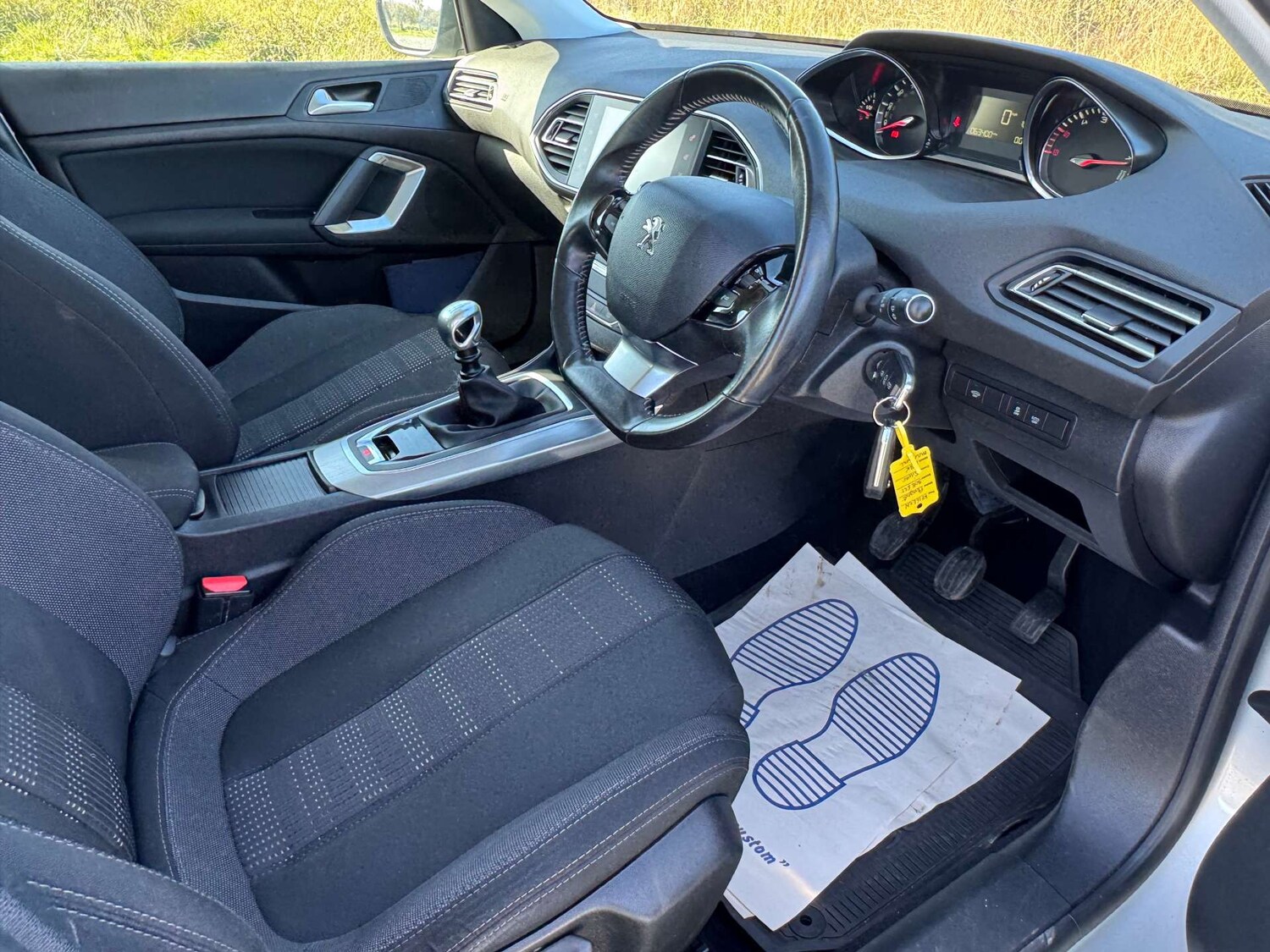 Used Peugeot 308 2016 for sale - 76117803: Photo 14