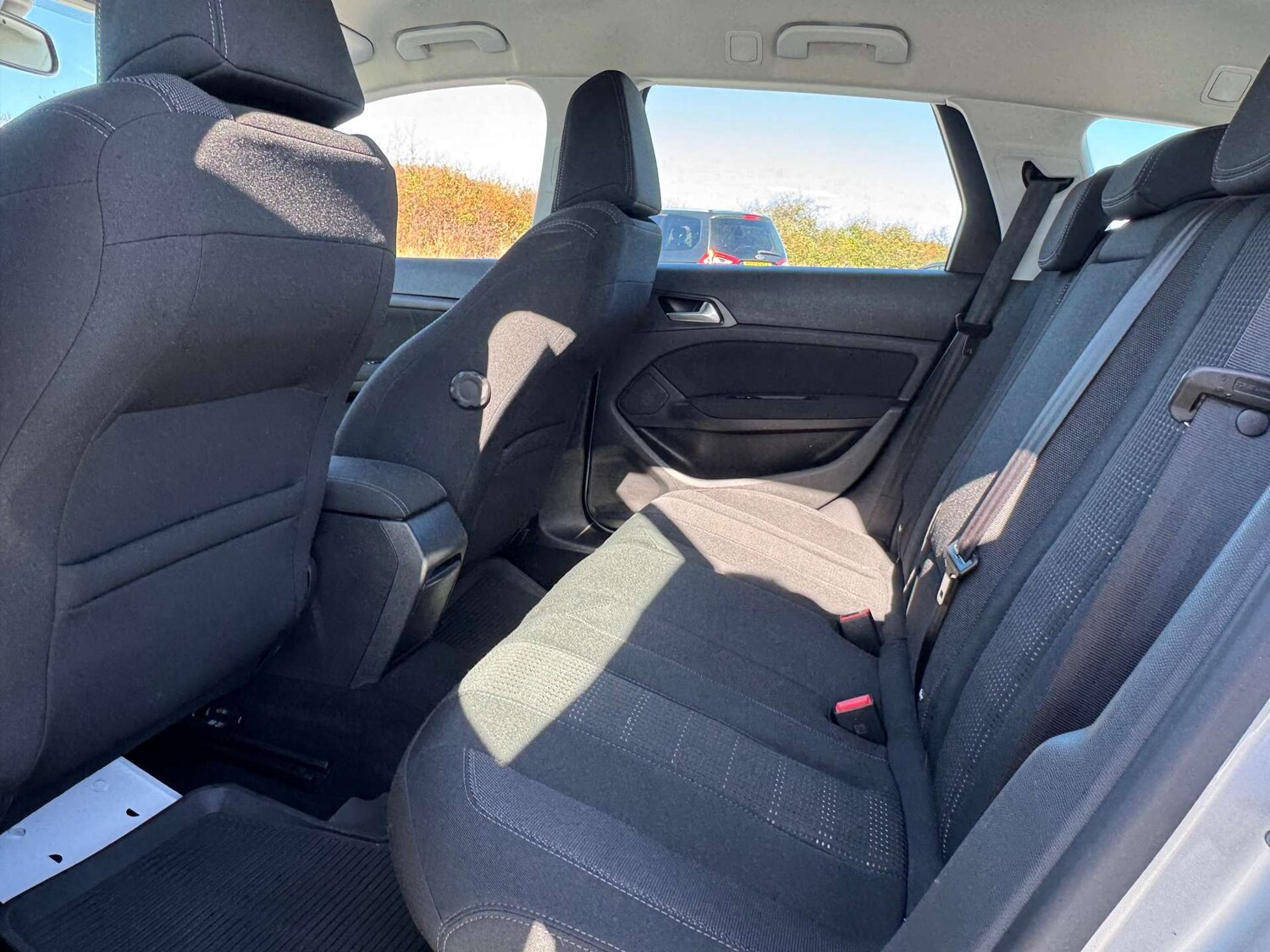 Used Peugeot 308 2016 for sale - 76117803: Photo 22