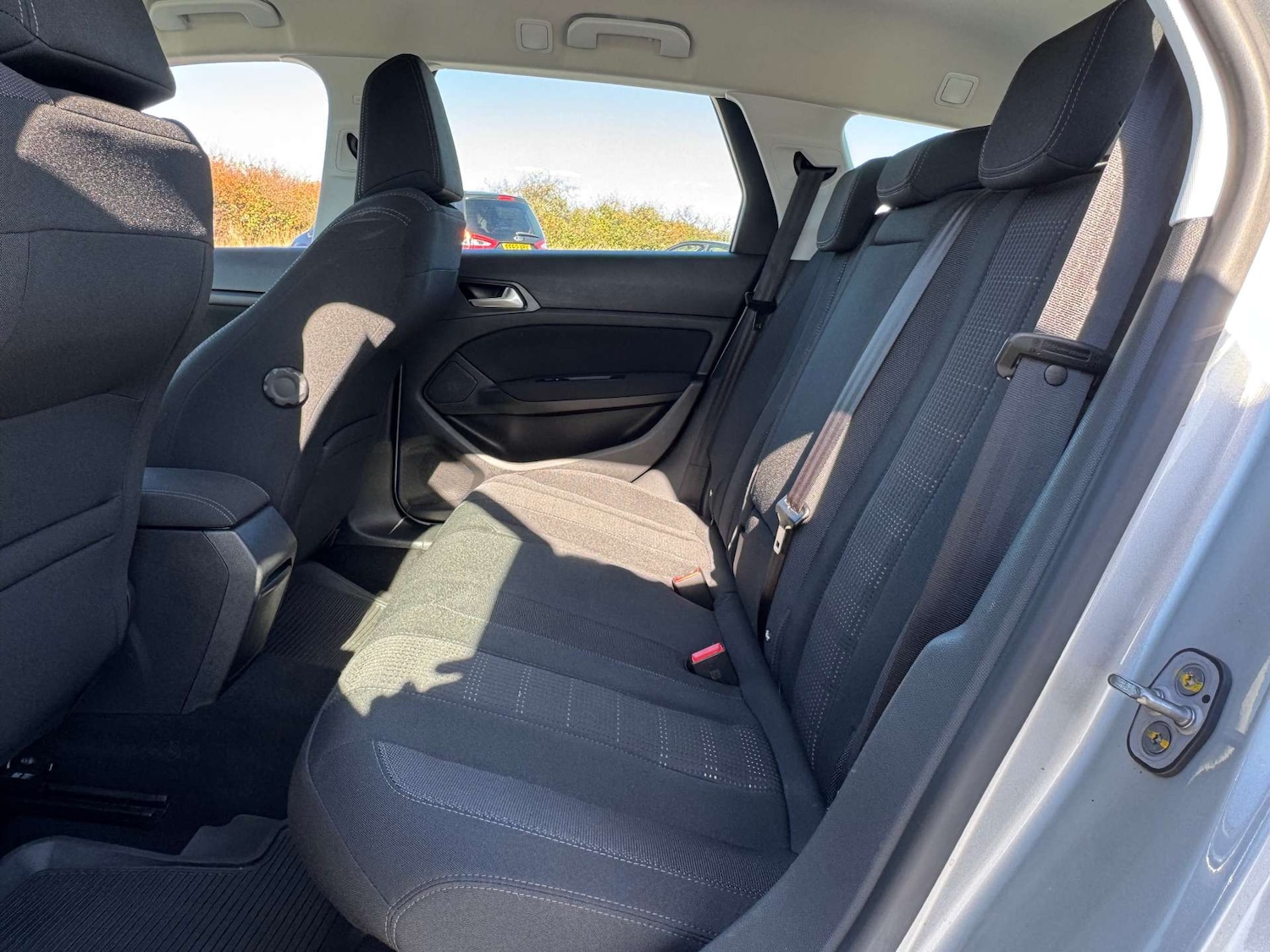 Used Peugeot 308 2016 for sale - 76117803: Photo 23