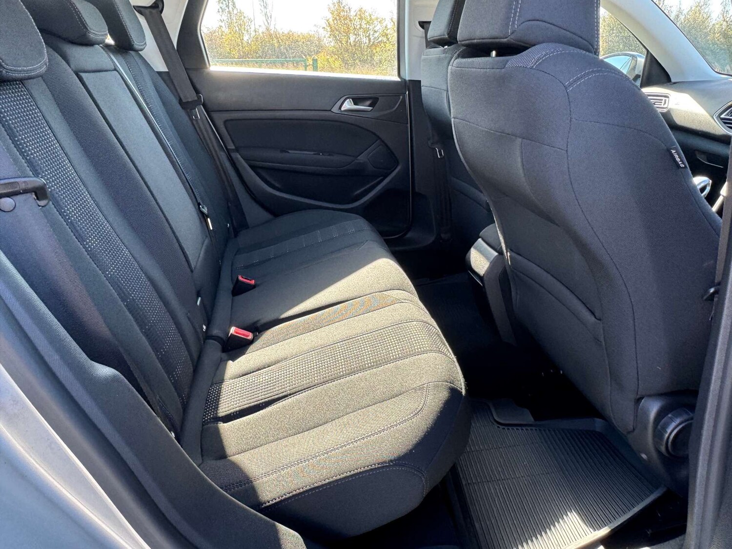 Used Peugeot 308 2016 for sale - 76117803: Photo 25