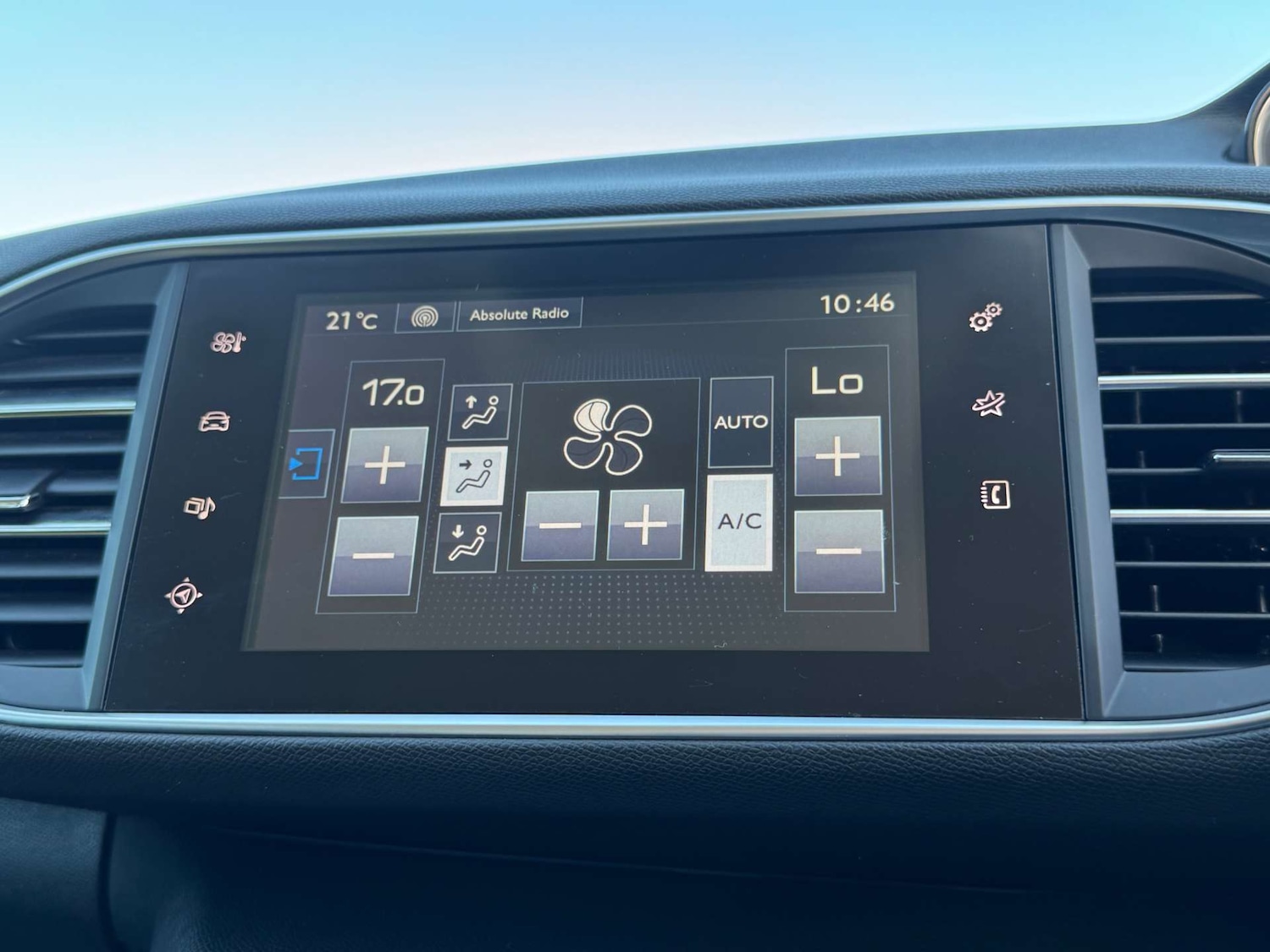 Used Peugeot 308 2016 for sale - 76117803: Photo 33