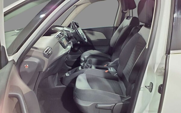 Used Citroen C4 Picasso 2016 for sale - 76205335: Photo 6