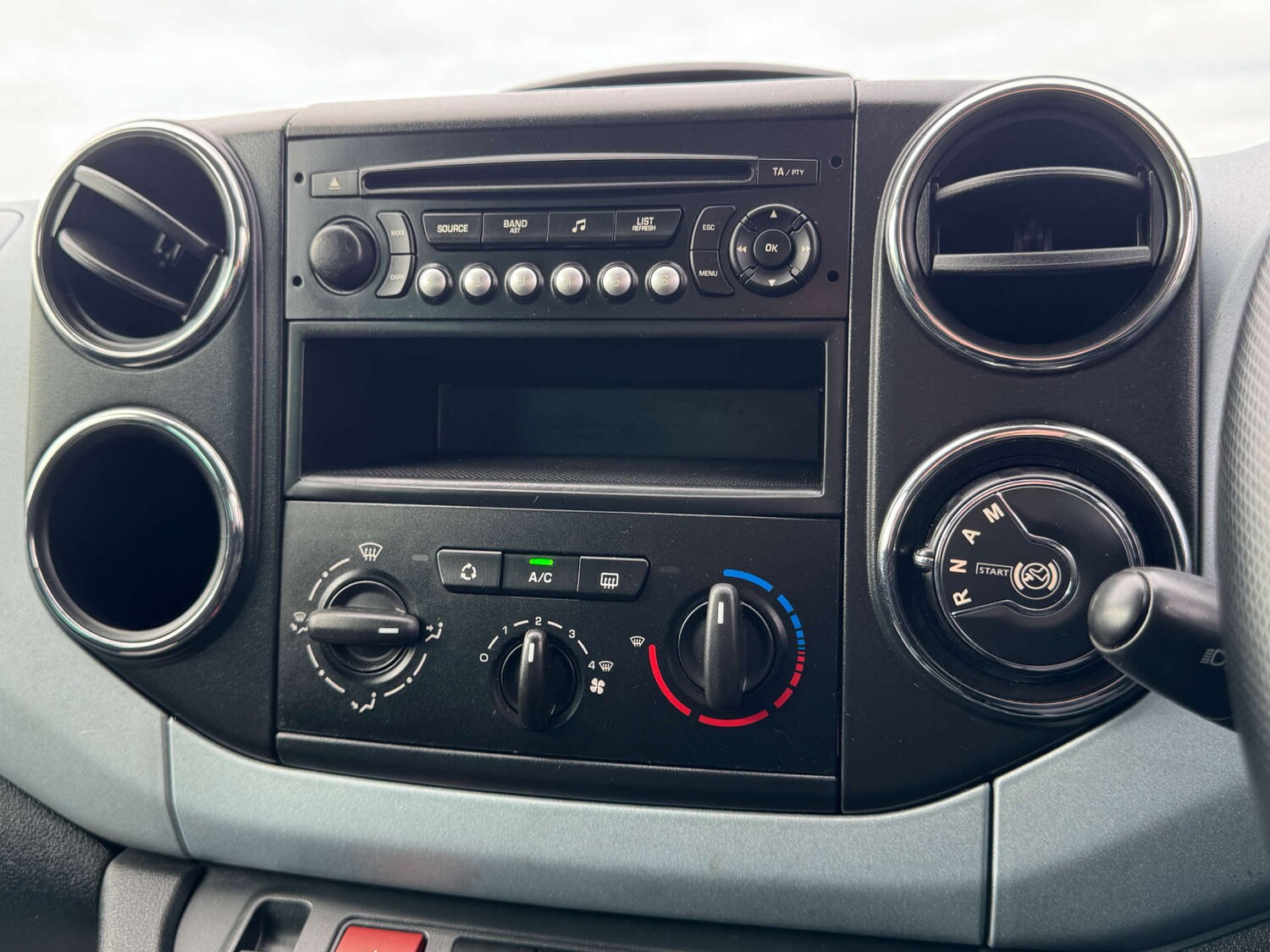 Used Citroen Berlingo Multispace 2012 for sale - 77735113: Photo 28