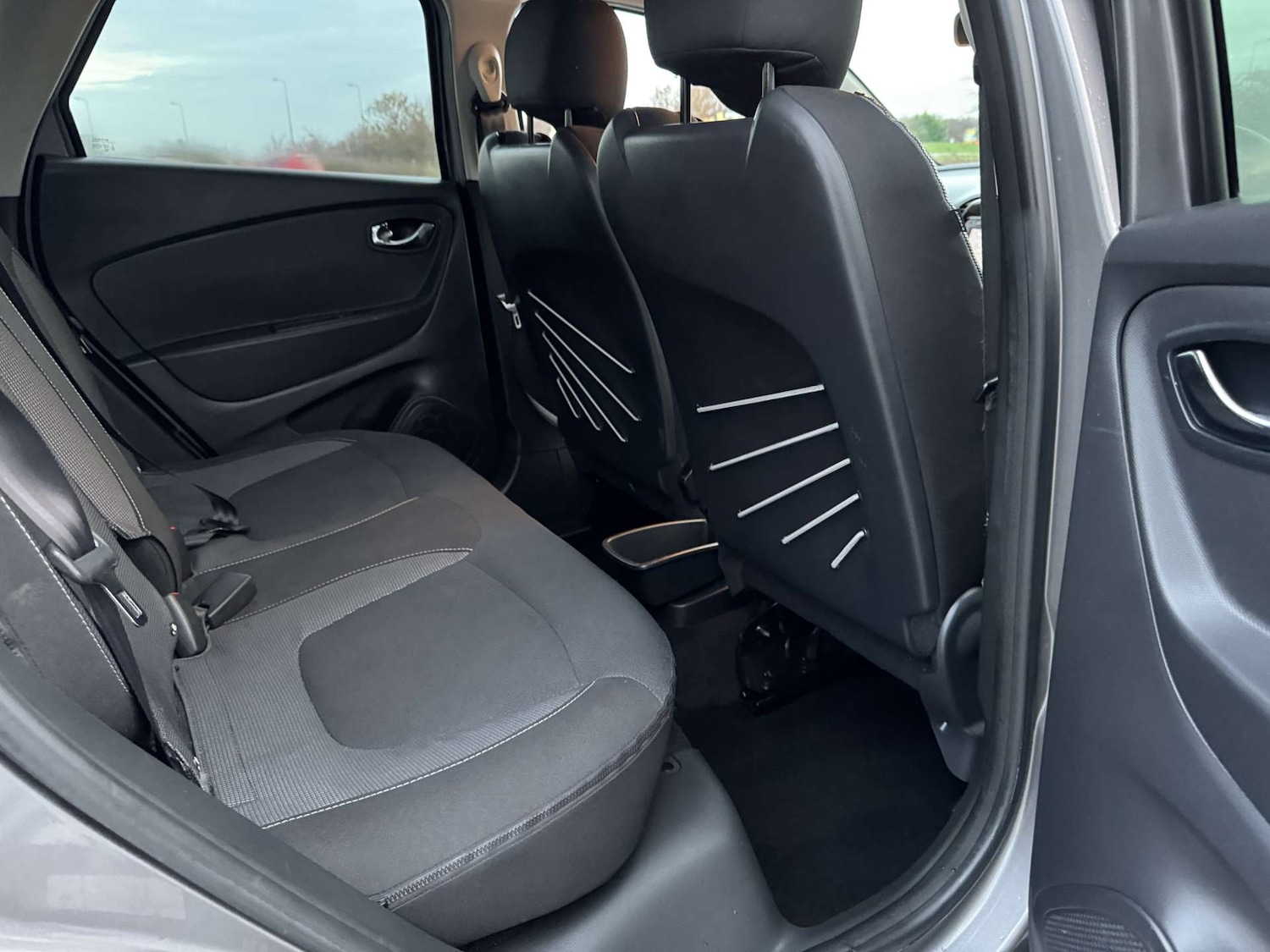 Used Renault Captur 2015 for sale - 76556050: Photo 21