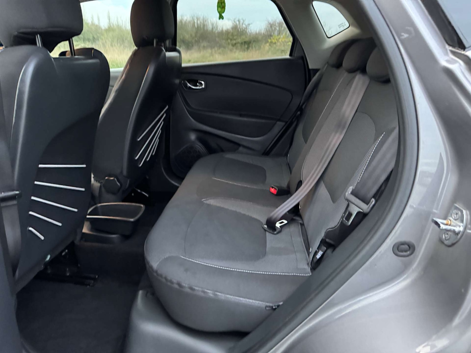 Used Renault Captur 2015 for sale - 76556050: Photo 23